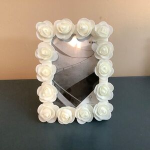 4” x 6”  milk white colored real touch rosebud picture frame